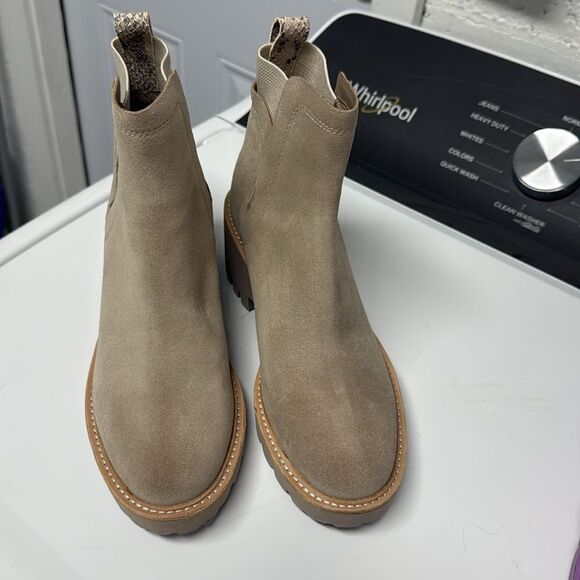 Women's Tan Ankle Boots - BRAND NEW Dolce Vita Soze 8.5 Booties - Picture 4 of 6